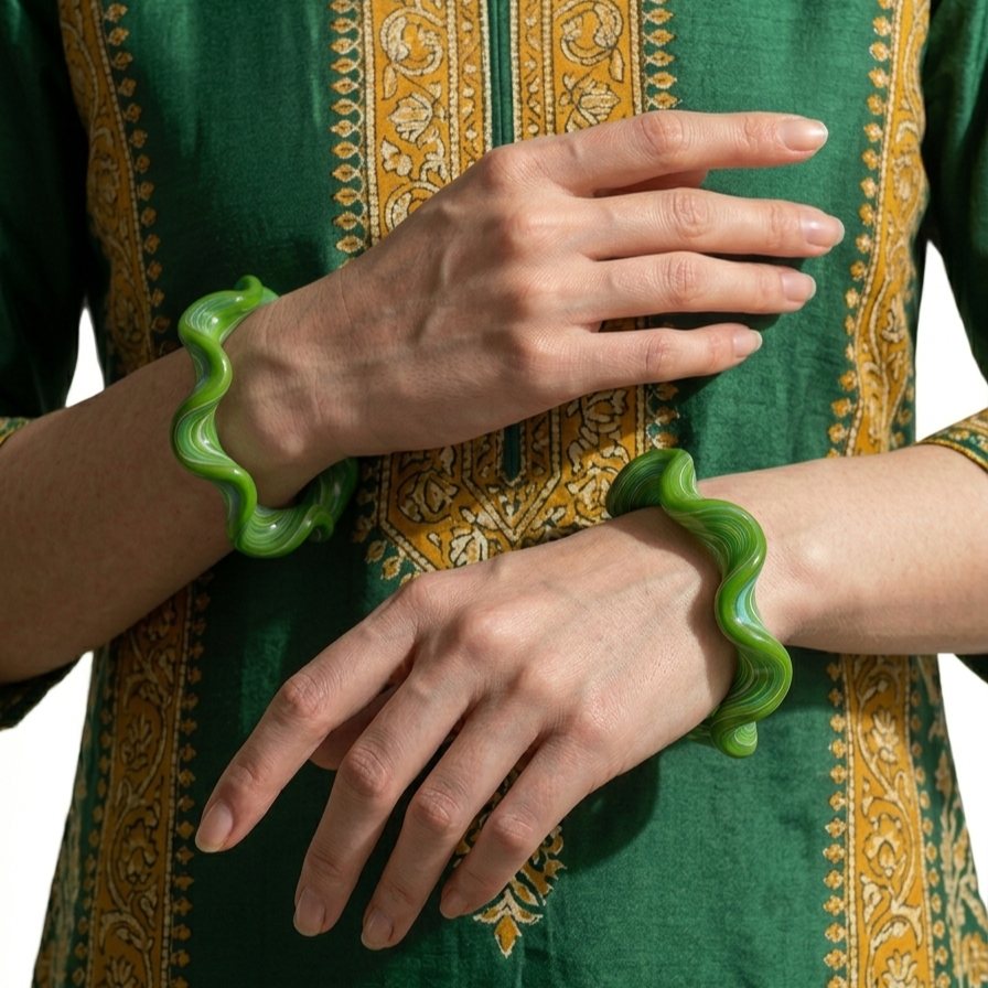 Geet (Set of 2 Lac Bangles)
