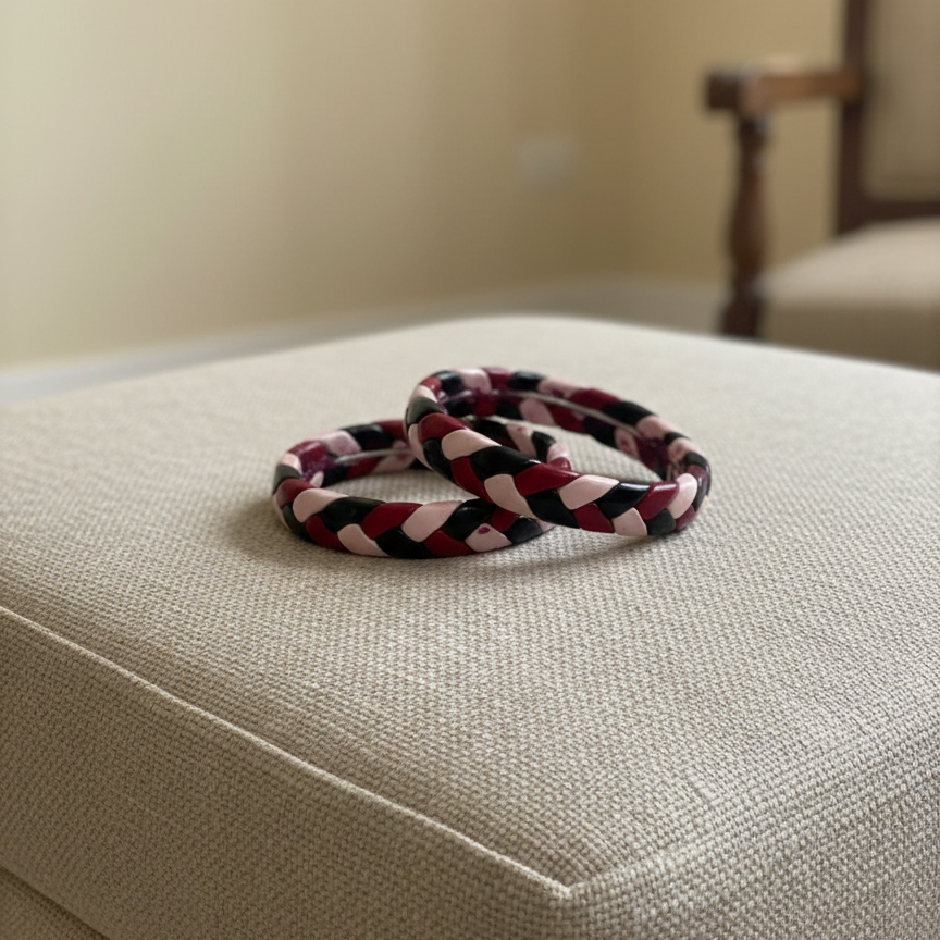 Piku (Set of 2 Lac Bangles)